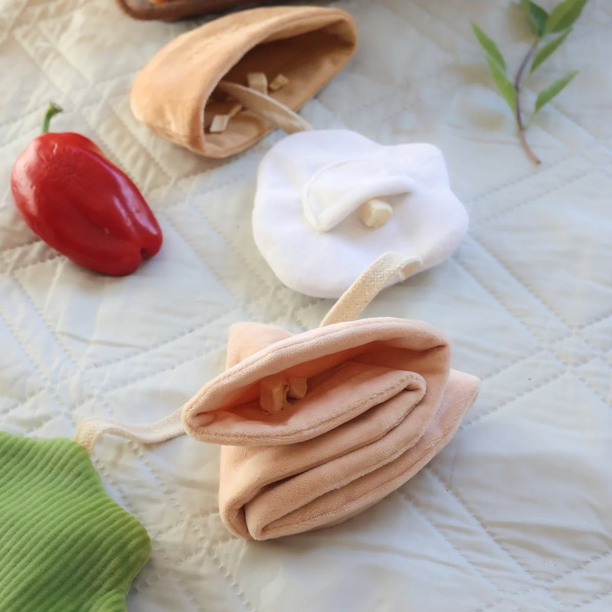 Pita Pocket Nosework Toy - Woof Living
