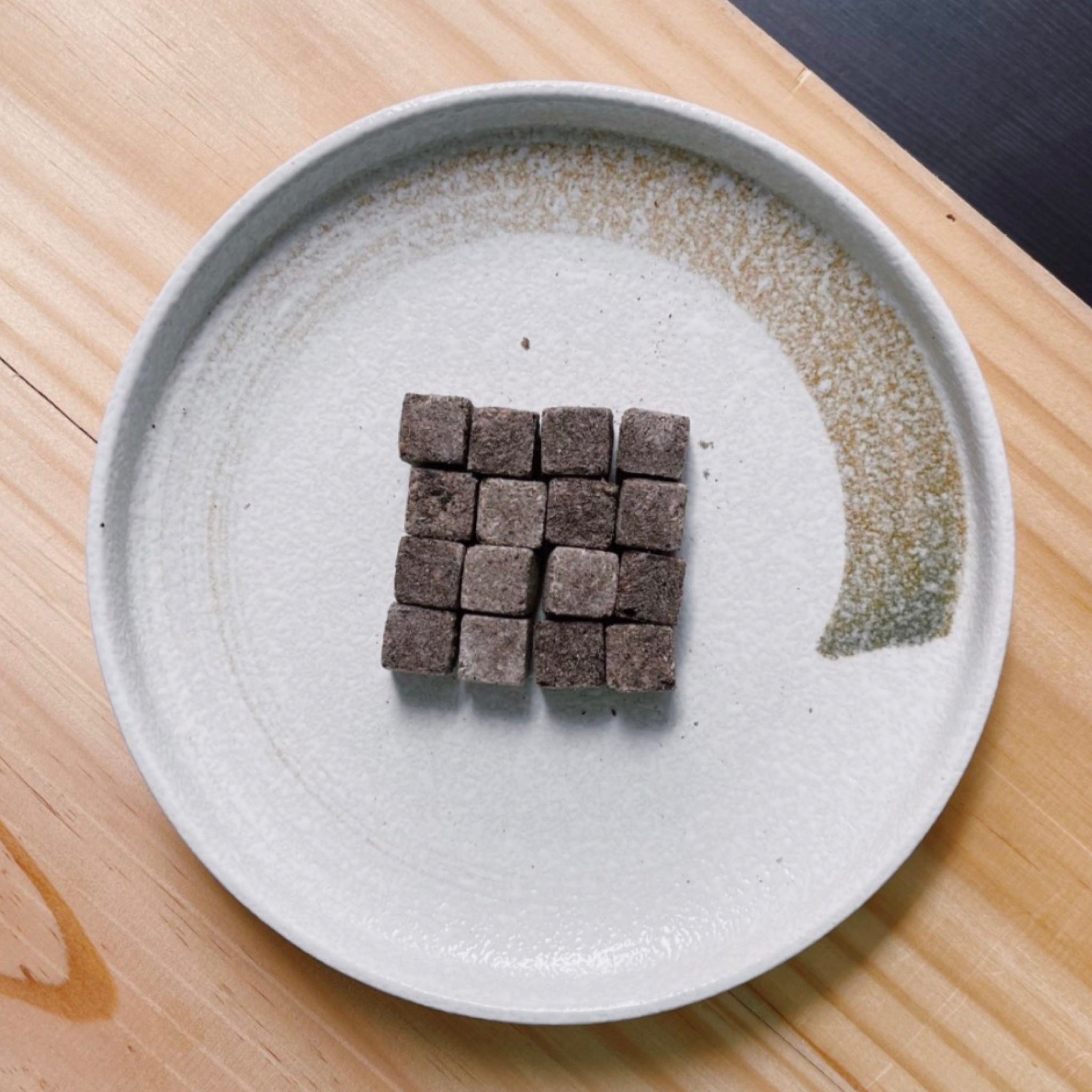 Black Sesame Duck - Woof Living