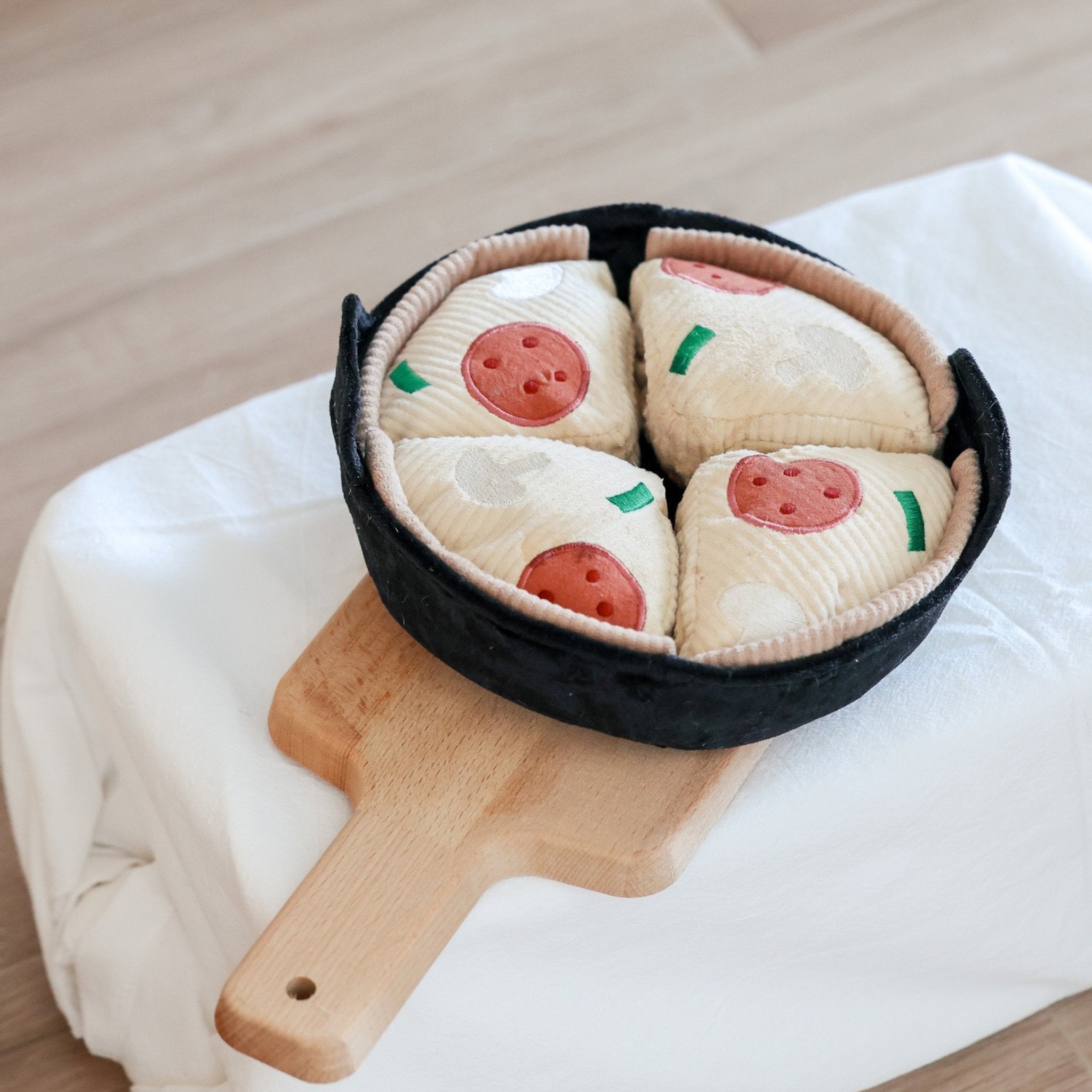 Deep Dish Pizza - Woof Living