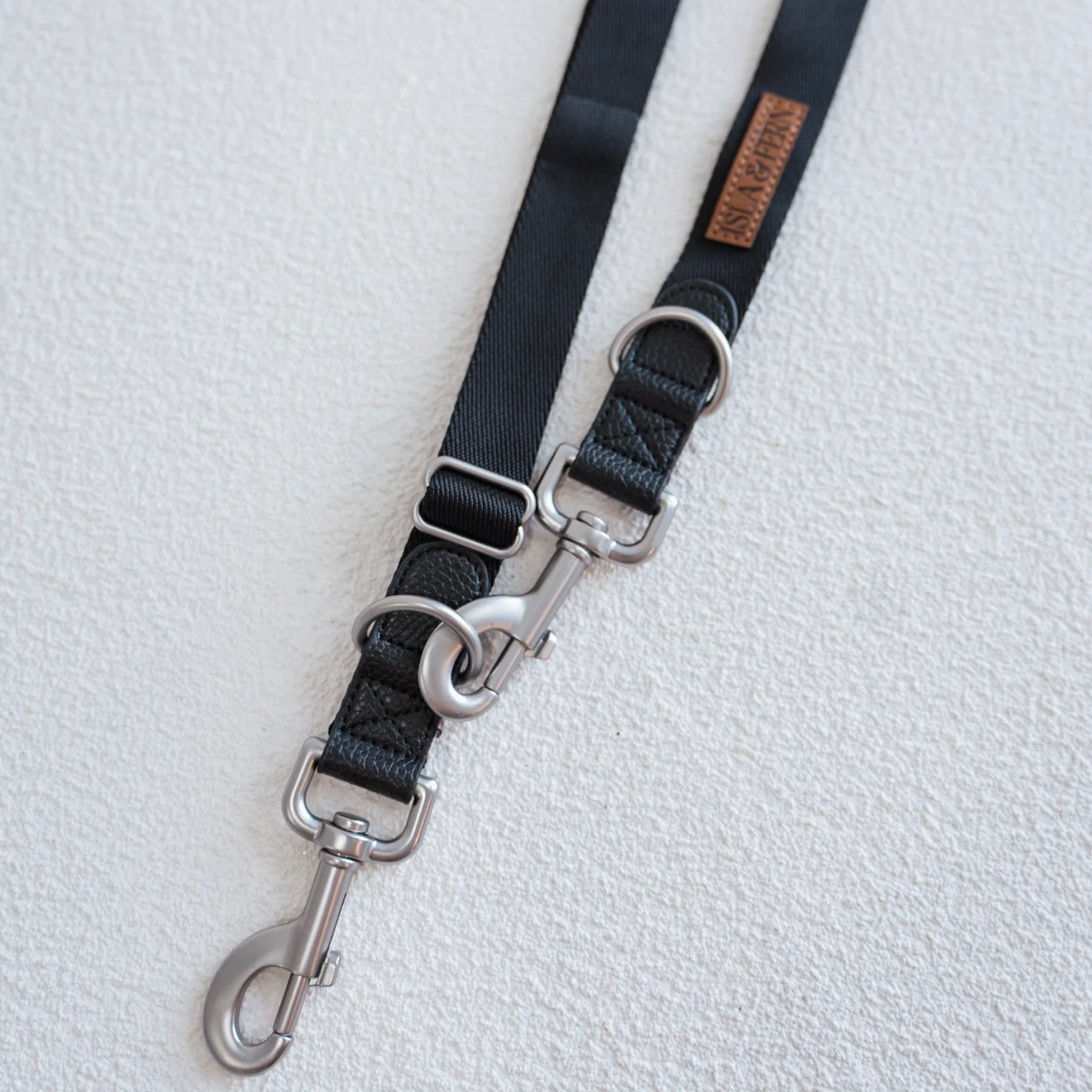 Verso Leash V2 Adjustable (Stealth) - Woof Living
